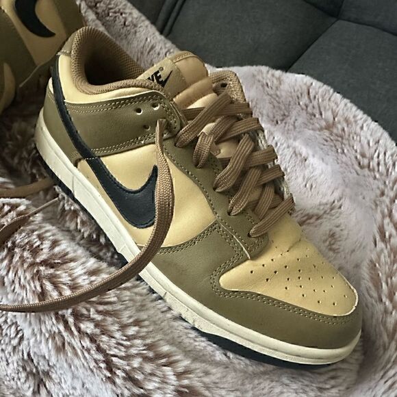 Wmns Dunk Low 'Dark Driftwood' size 8 Women - Picture 11 of 12